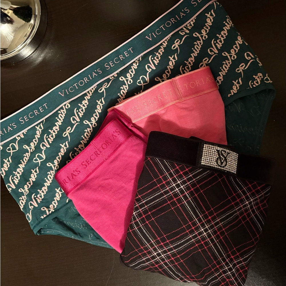 Victoria's Secret New Briefs Set